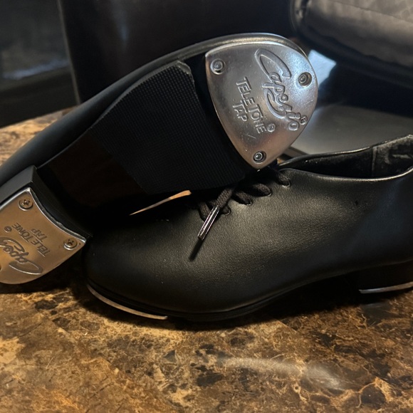 Capezio Other - Like new lightly worn